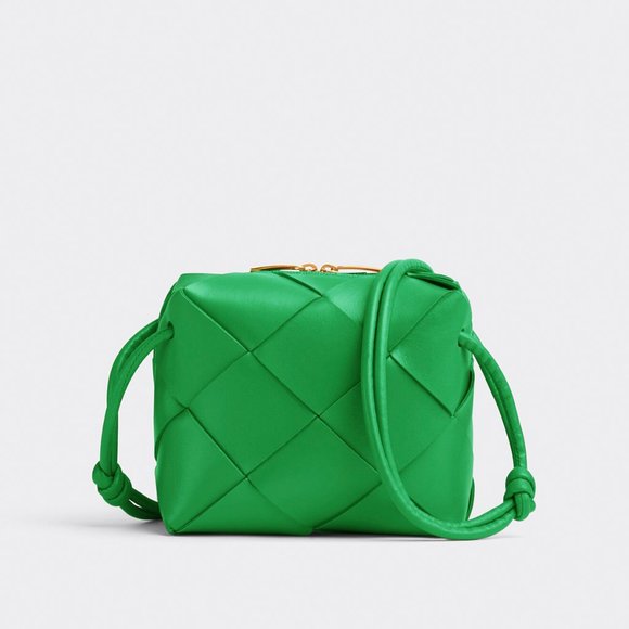 BOTTEGA VENETA MINI CASSETE CAMERA BAG - Picture 1 of 7